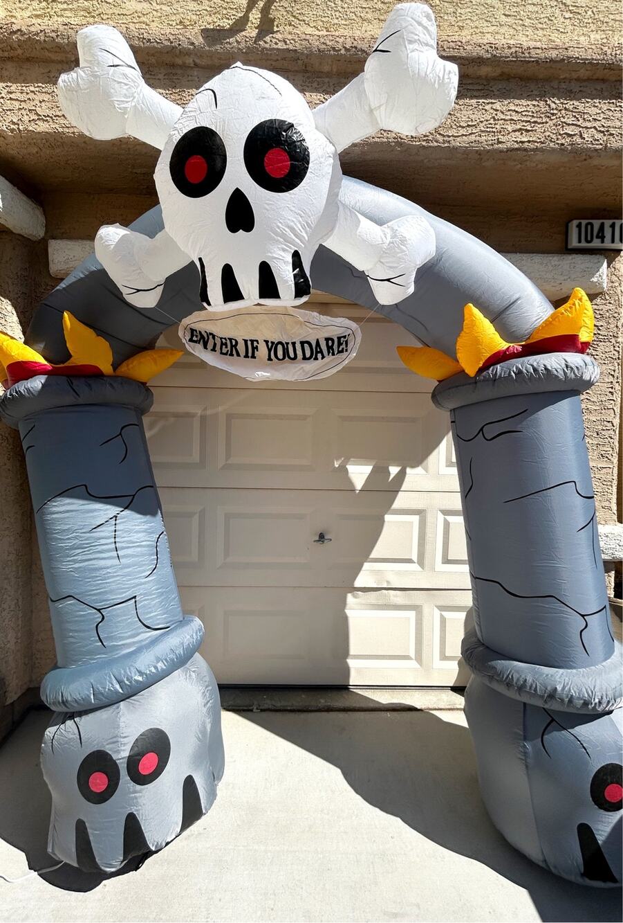 VNTG GEMMY AIRBLOWN INFLATABLE 9' Halloween "ENTER IF YOU DARE" Lighted Arch HTF
